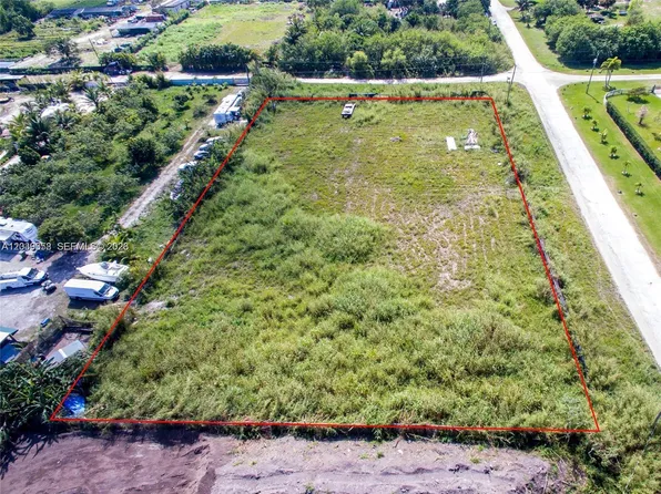 21151 SW 160th St, Miami, FL 33187