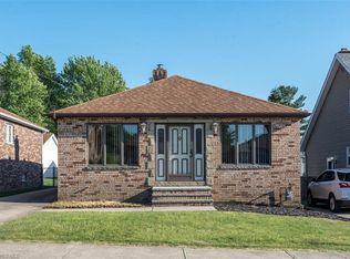 501 Orchardview Rd, Seven Hills, OH 44131