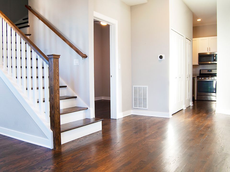 1st image of 1854 W 18th St #1854-3R