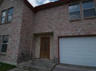 8132 Maple Mdw, San Antonio, TX 78109