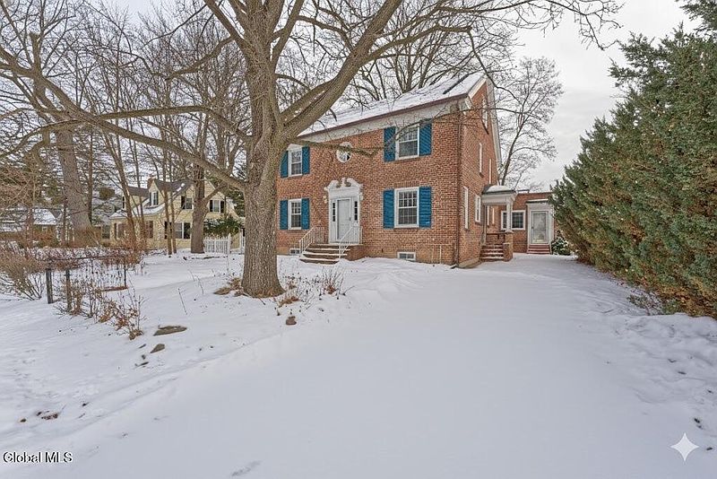 2nd image of 3 Groesbeck Place