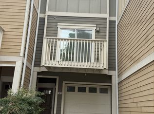 18465 Stepping Stone Dr #12, Beaverton, OR