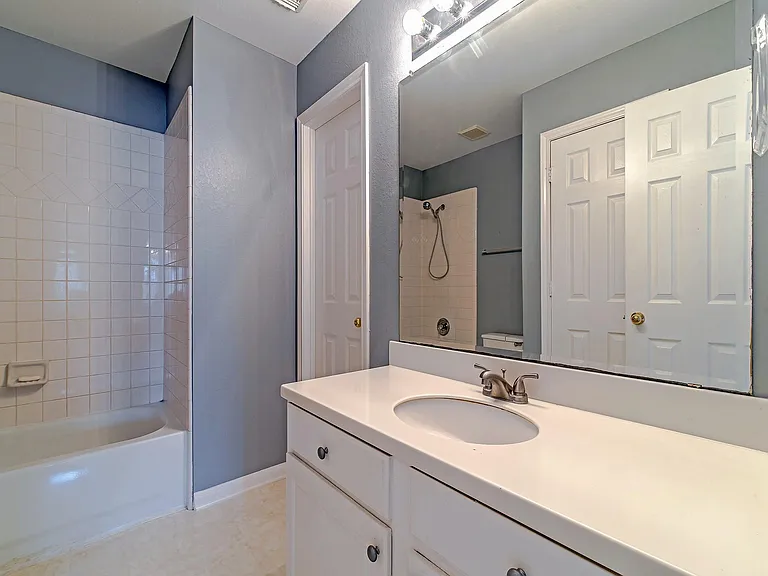 2123 Hill Canyon Ct — Photo 24