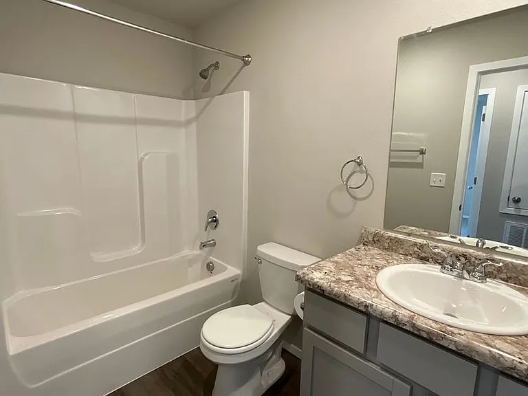 2608 S Silver St — Photo 11