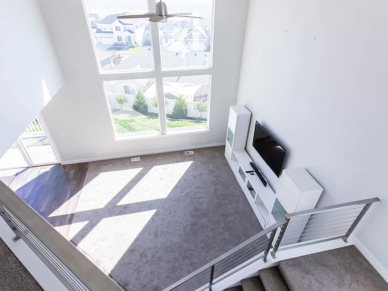761 W Summer View Ln — Photo 10