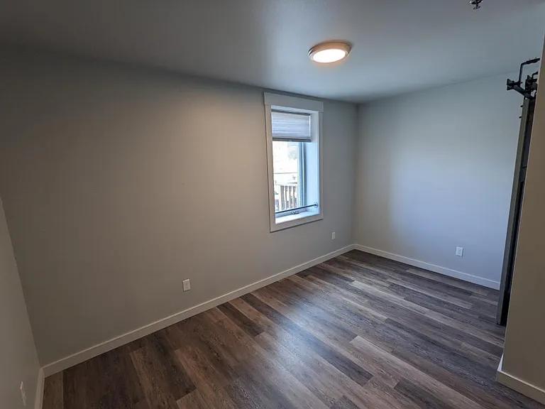1106 Adams Ave #4 — Photo 5