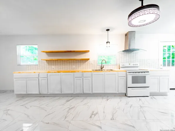 238 PILGRIM DR, San Antonio, TX 78213