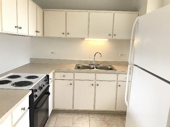 3rd image of 5122 Likini St APT 104