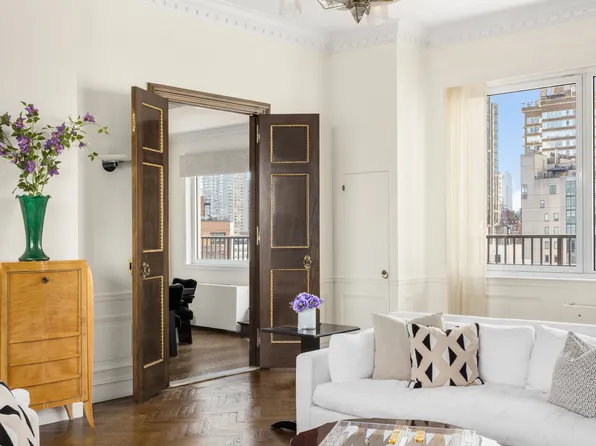 501 East 79th Street image 4 of 14