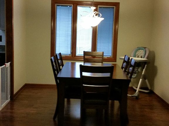 10x12 Dining Area