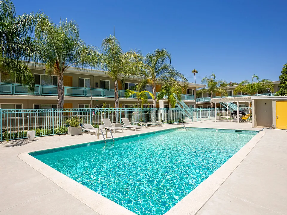 Grossmont Apartments