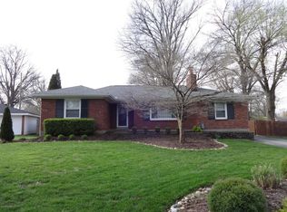 2814 Woodward Dr, Saint Regis Park, KY 40220