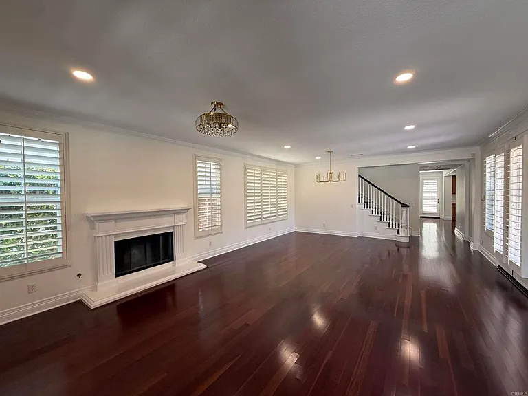 1472 Canoe Creek Way — Photo 6