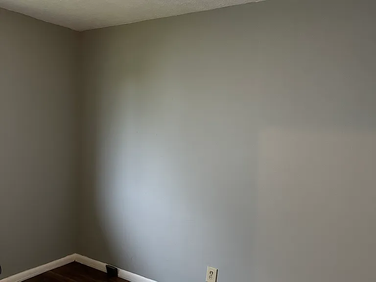 1233 Roslyn Ave #1233 — Photo 9