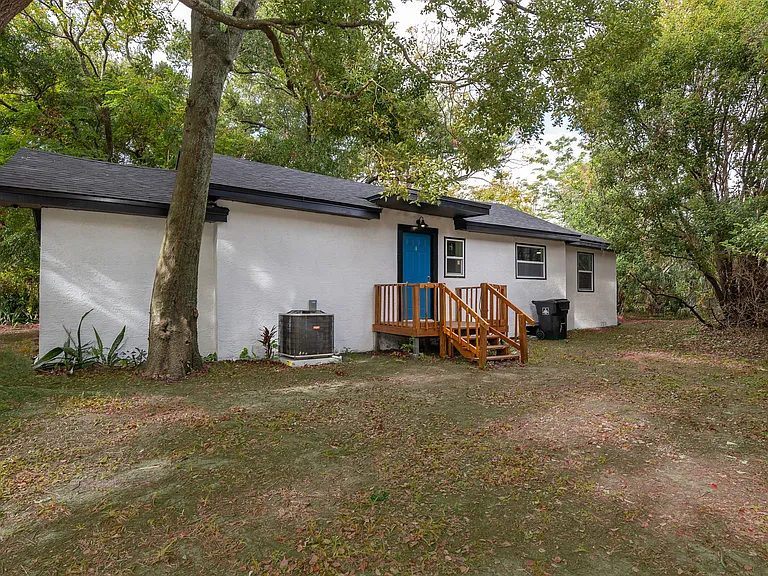 613 Citrus St #A — Photo 1