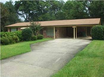 1st image of 220 Alden Dr