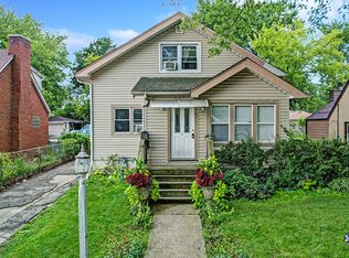 631 N Elmwood Ave, Waukegan, IL