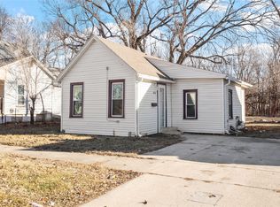 616 3rd St, Perry, IA 50220