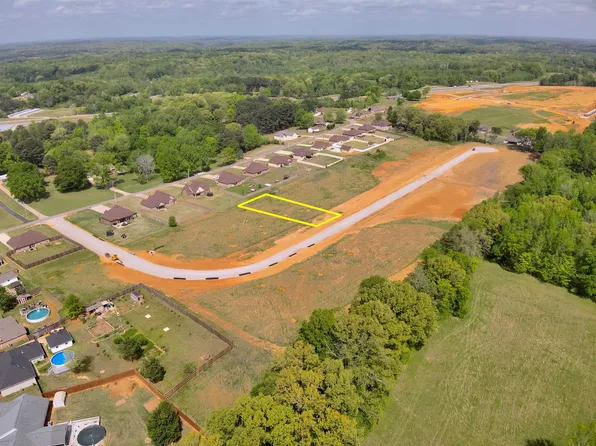 5 Alabama St, Killen, AL 35645
