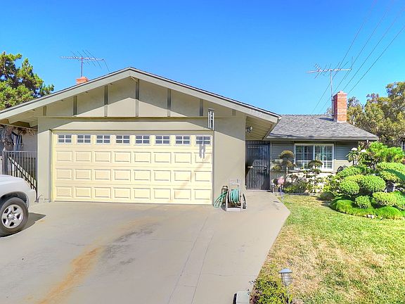 2nd image of 1202 Astra Dr