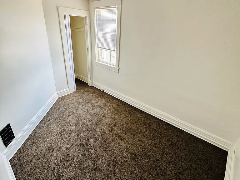 551 Park Pl — Photo 15