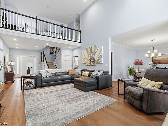 5th image of 3582 W Glencoe Rd