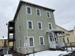 76 Perry Ave, Worcester, MA 01610