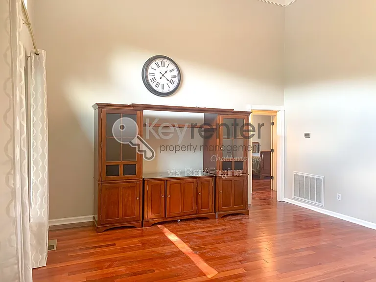 7716 Royal Harbour Cir — Photo 9