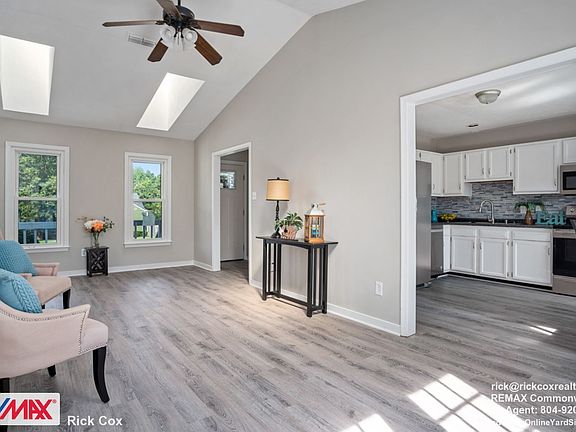 3rd image of 1803 Meadow Farm Dr