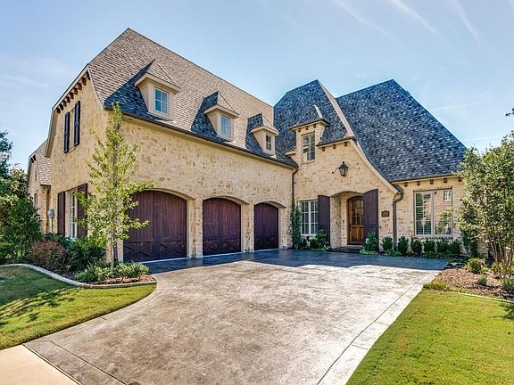 3rd image of 6209 Avalon Woods Dr