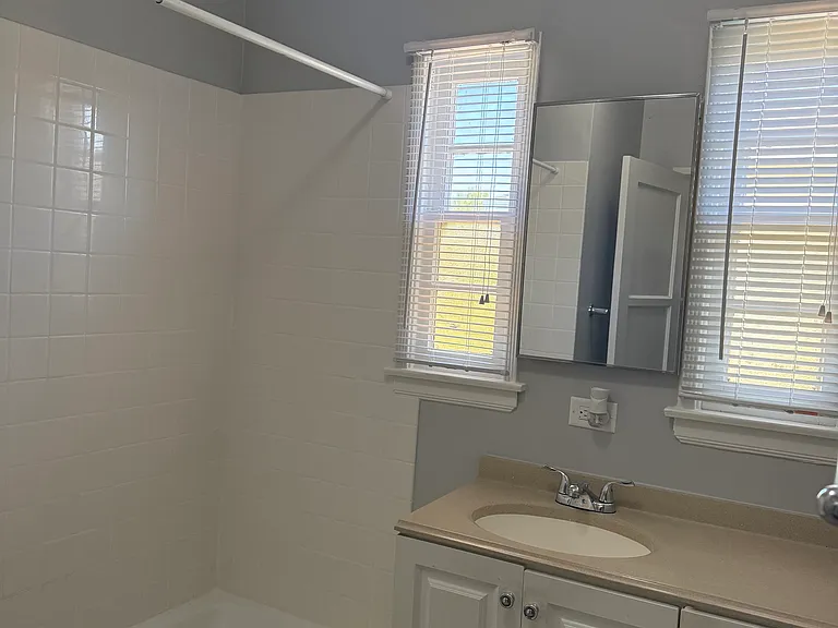 2386 Woods Ave — Photo 13