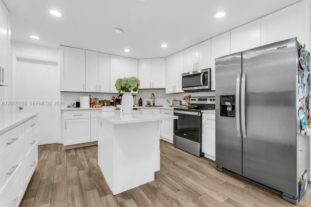 200 SW 16th St, photo 8