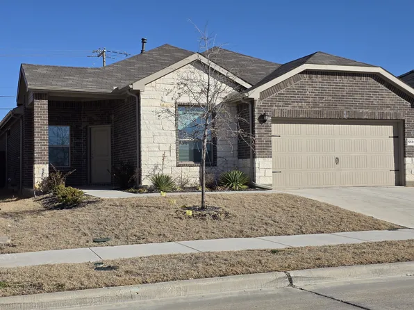 5500 Gold Pond Dr, Fort Worth, TX 76179