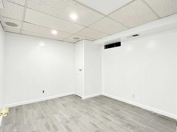 5th image of 668 Travis Ave #Basement