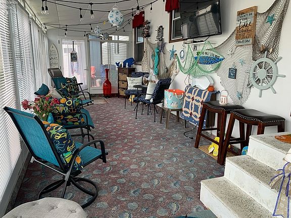 3rd image of 8175 N Shore Blvd #19