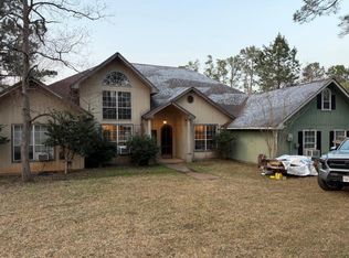 621 Herman Nerren Rd, Huntington, TX 75949