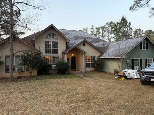 621 Herman Nerren Rd, Huntington, TX 75949