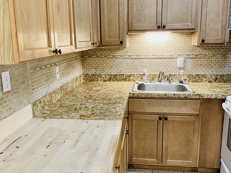1120 Vineyard St #1 — Photo 5