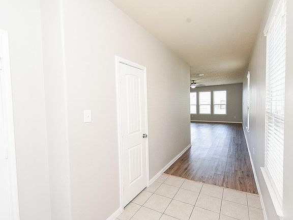 3rd image of 9015 Eldorado Glen Dr