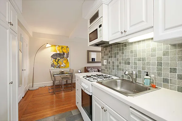Rented by 9 Realty NYC | media 25