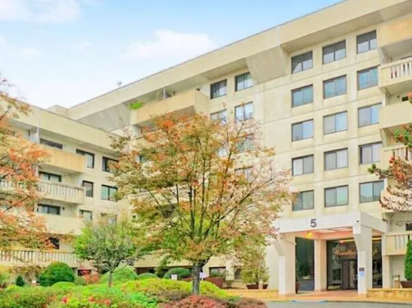 5 Windham Loop APT 5N, Staten Island, NY 10314