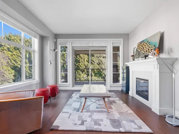 15195 36th Ave #214, Surrey, BC V3Z 4R3