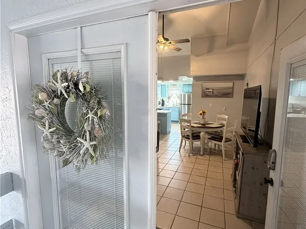 14300 S Padre Island Dr APT 202, Corpus Christi, TX 78418