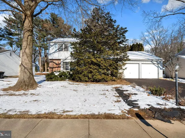 3105 Wilmont Dr, Wilmington, DE 19810