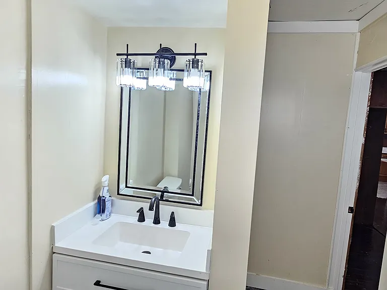21 Central St #2 — Photo 6