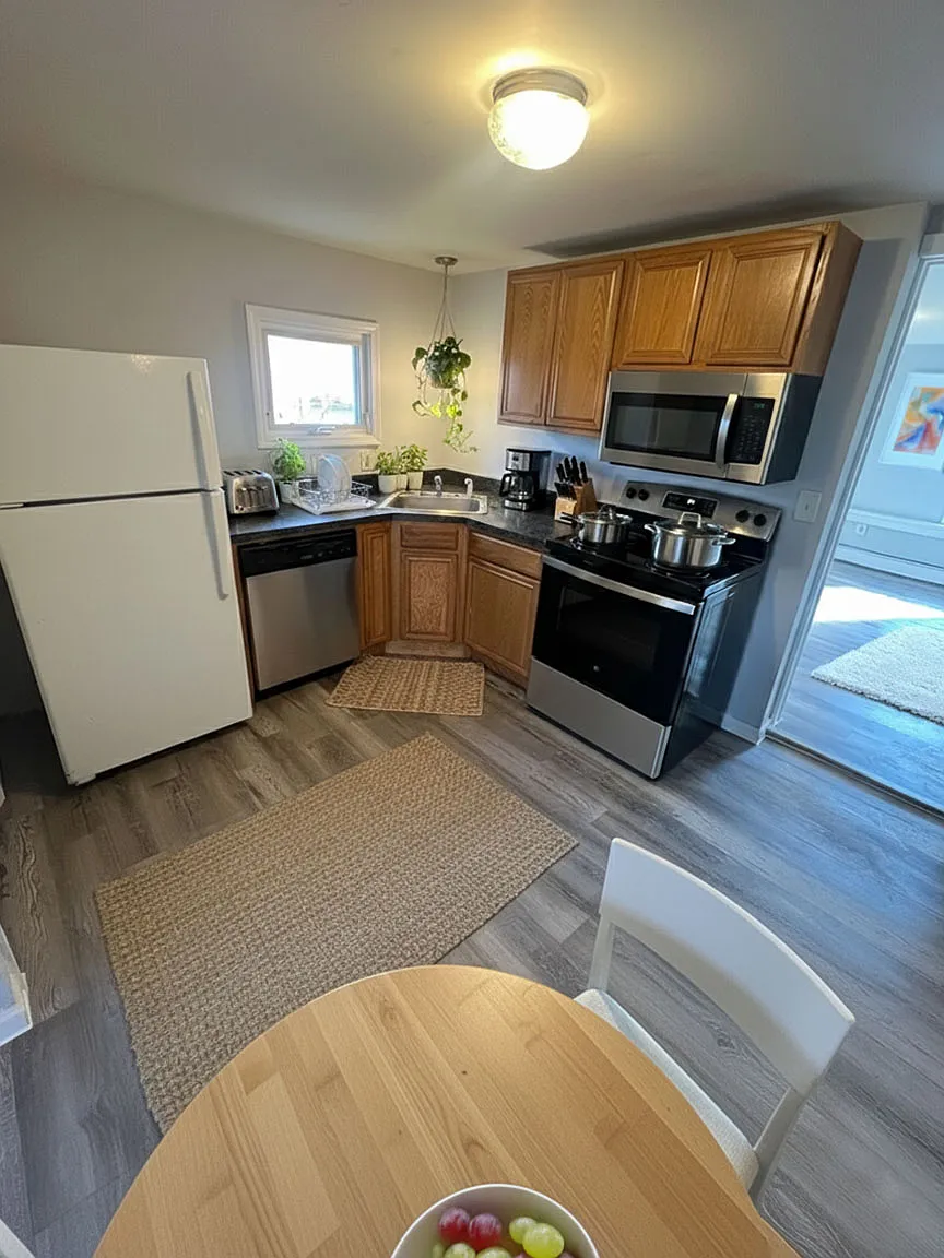 1 bed, 750 sqft, $1,450 — Photo 3