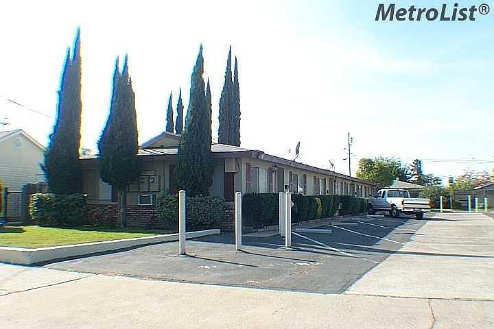 1st image of 450 S 1st Ave