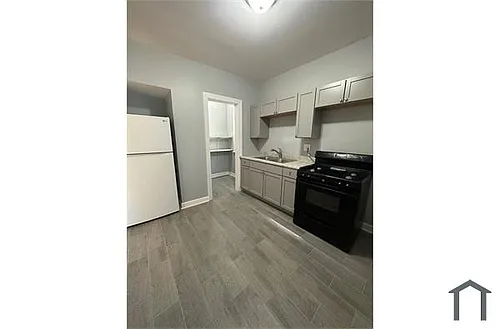 1019 W 78th St #3 Photo 1