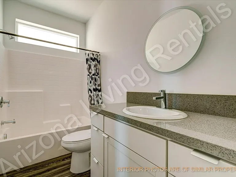 2132 Moyo Dr — Photo 13