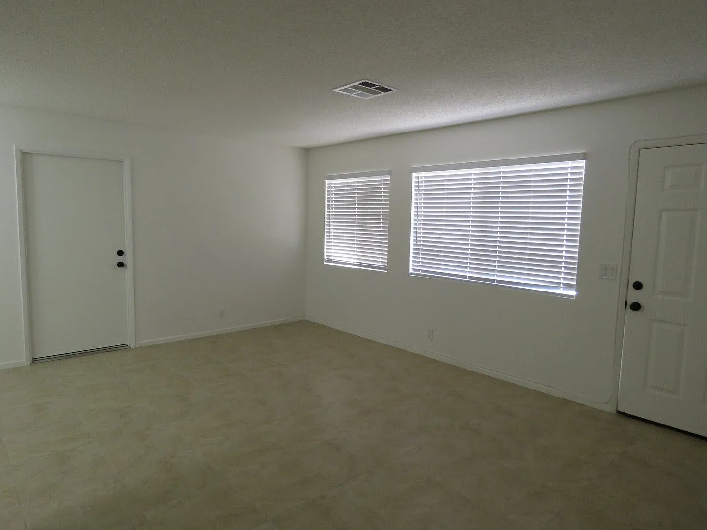 Chelsea Ct Apts — Photo 3